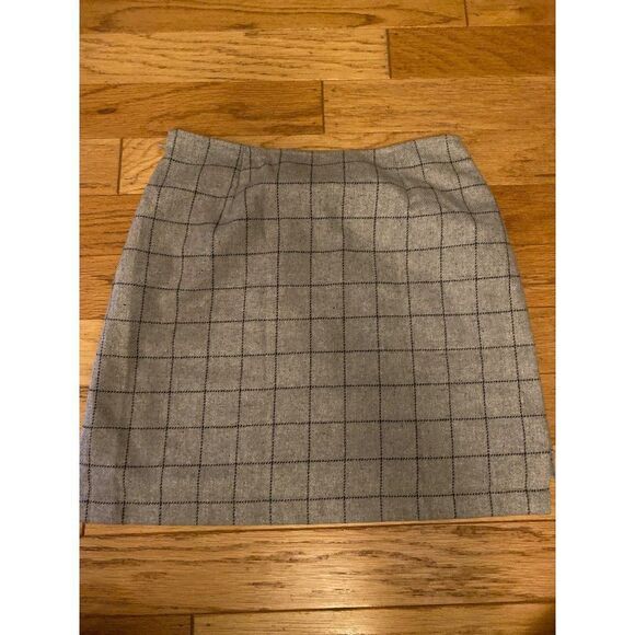 ASOS, women's grey square, front pockets, side zip, wool blend mini skirt size 6 - Picture 6 of 10